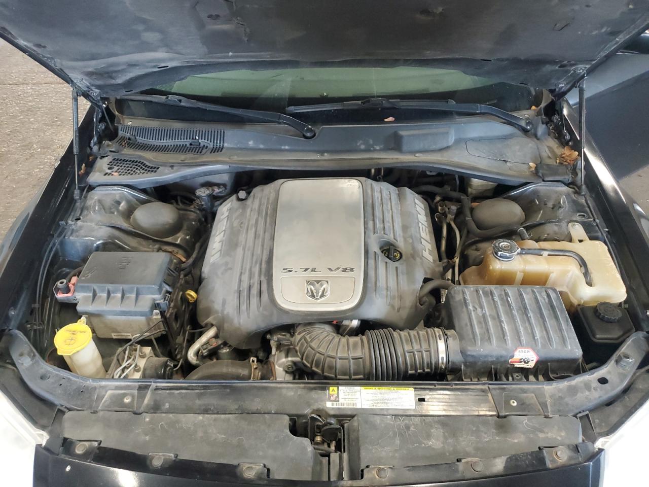 2005 Dodge Magnum R/T VIN: 2D8GV58205H592717 Lot: 63807175