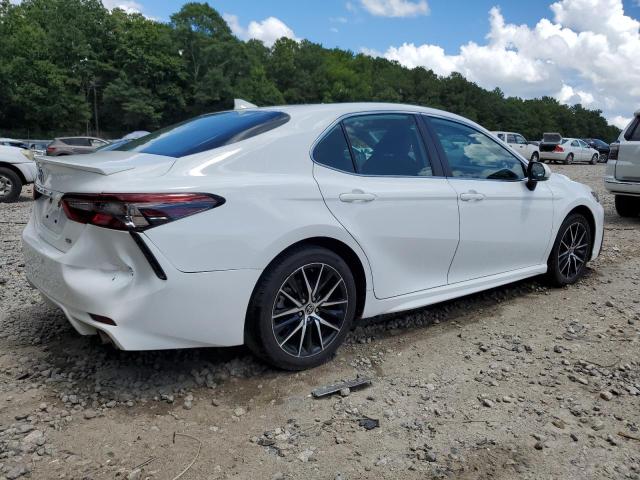 TOYOTA CAMRY 2022 Белы