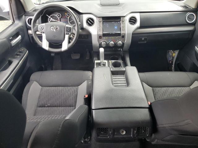 Pickups TOYOTA TUNDRA 2015 Green