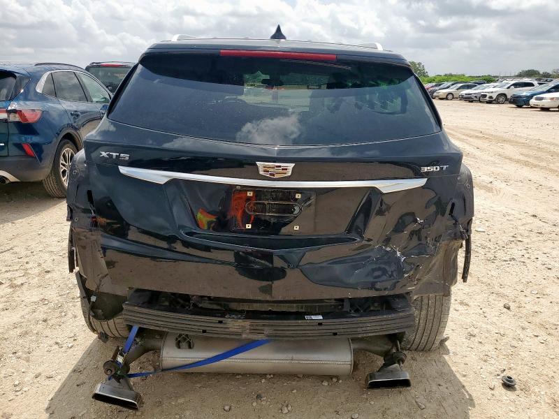  CADILLAC XT5 2021 Czarny