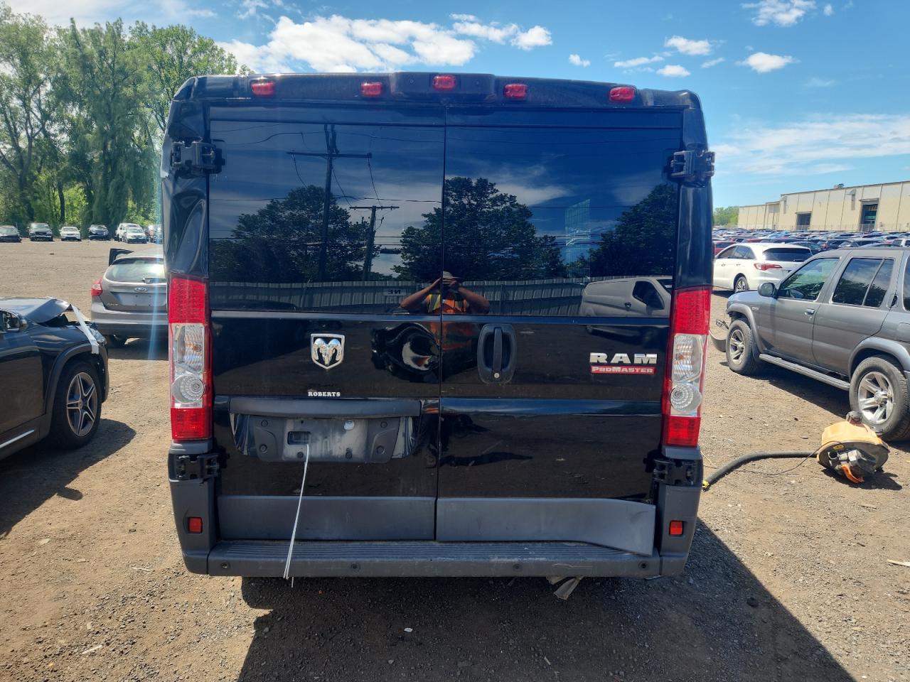 2018 Ram 1500 Promaster VIN: 3C6TRVNG3JE117917 Lot: 64737075