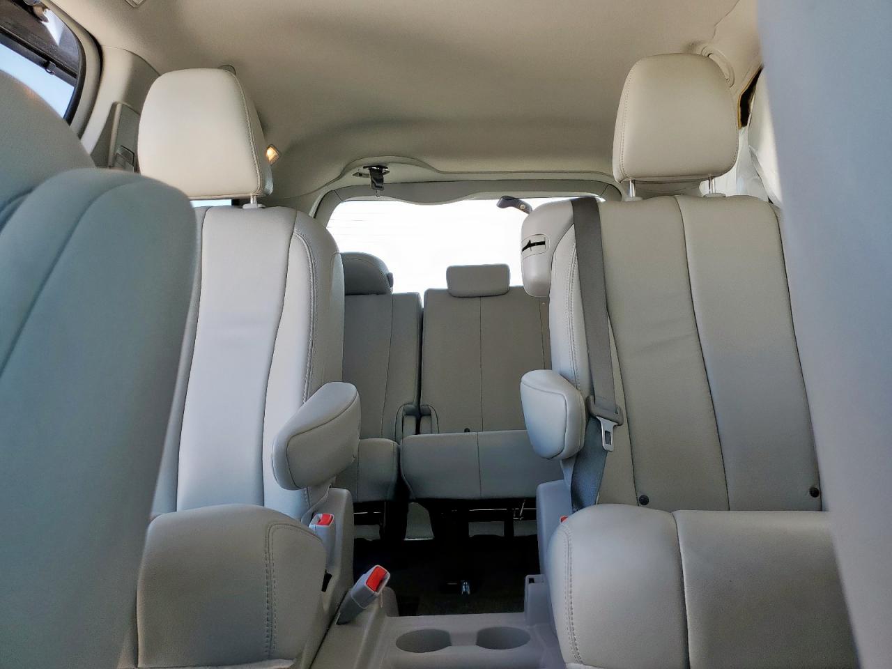 2014 Toyota Sienna Xle VIN: 5TDYK3DC0ES489720 Lot: 64269265