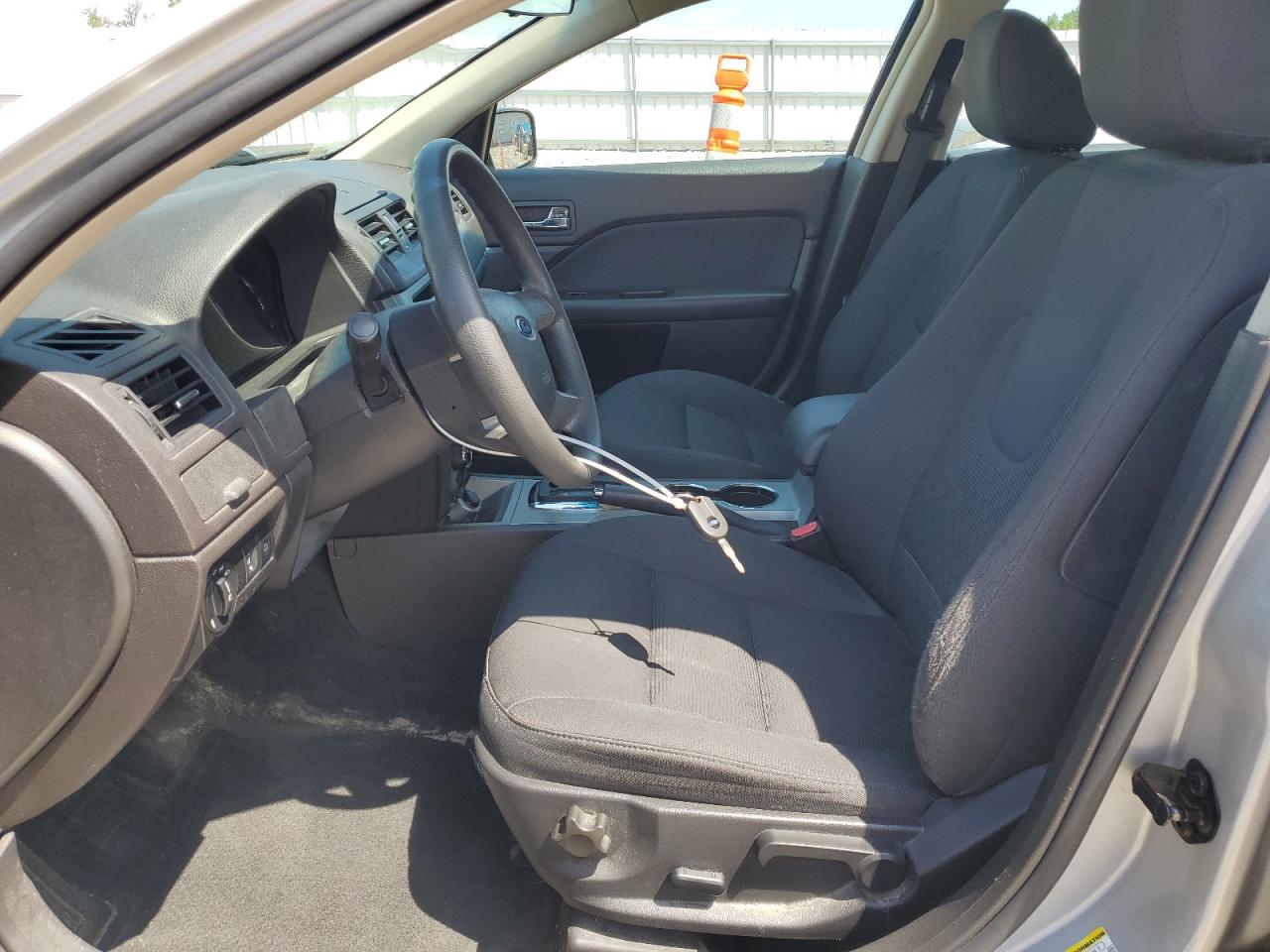 2010 Ford Fusion Se VIN: 3FAHP0HA5AR355300 Lot: 64214665