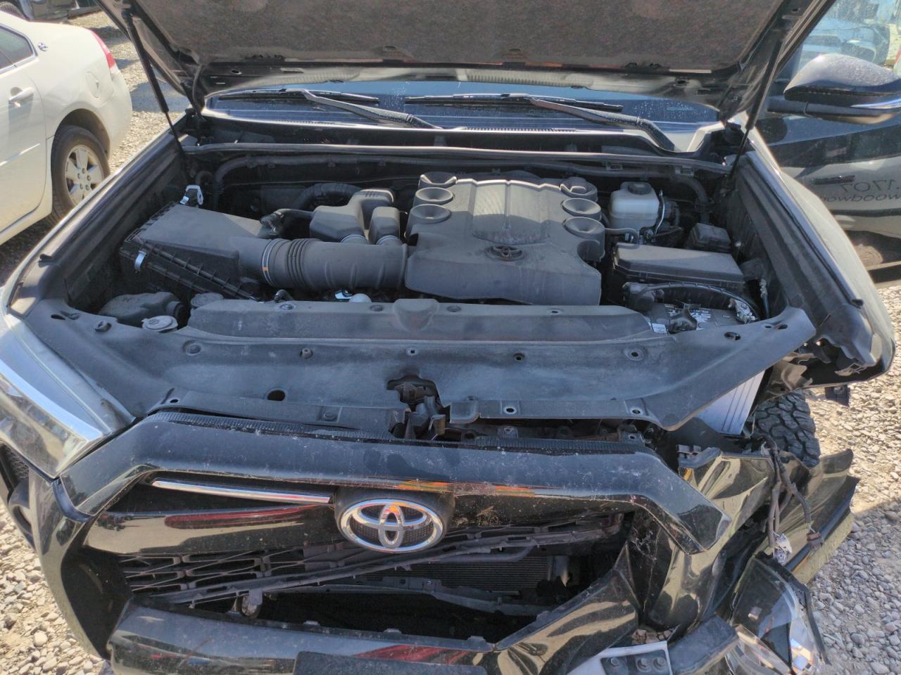 2020 Toyota 4Runner Sr5/Sr5 Premium VIN: JTEBU5JR5L5795203 Lot: 63693235