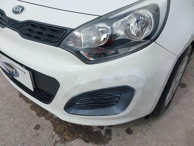 2013 KIA RIO 1