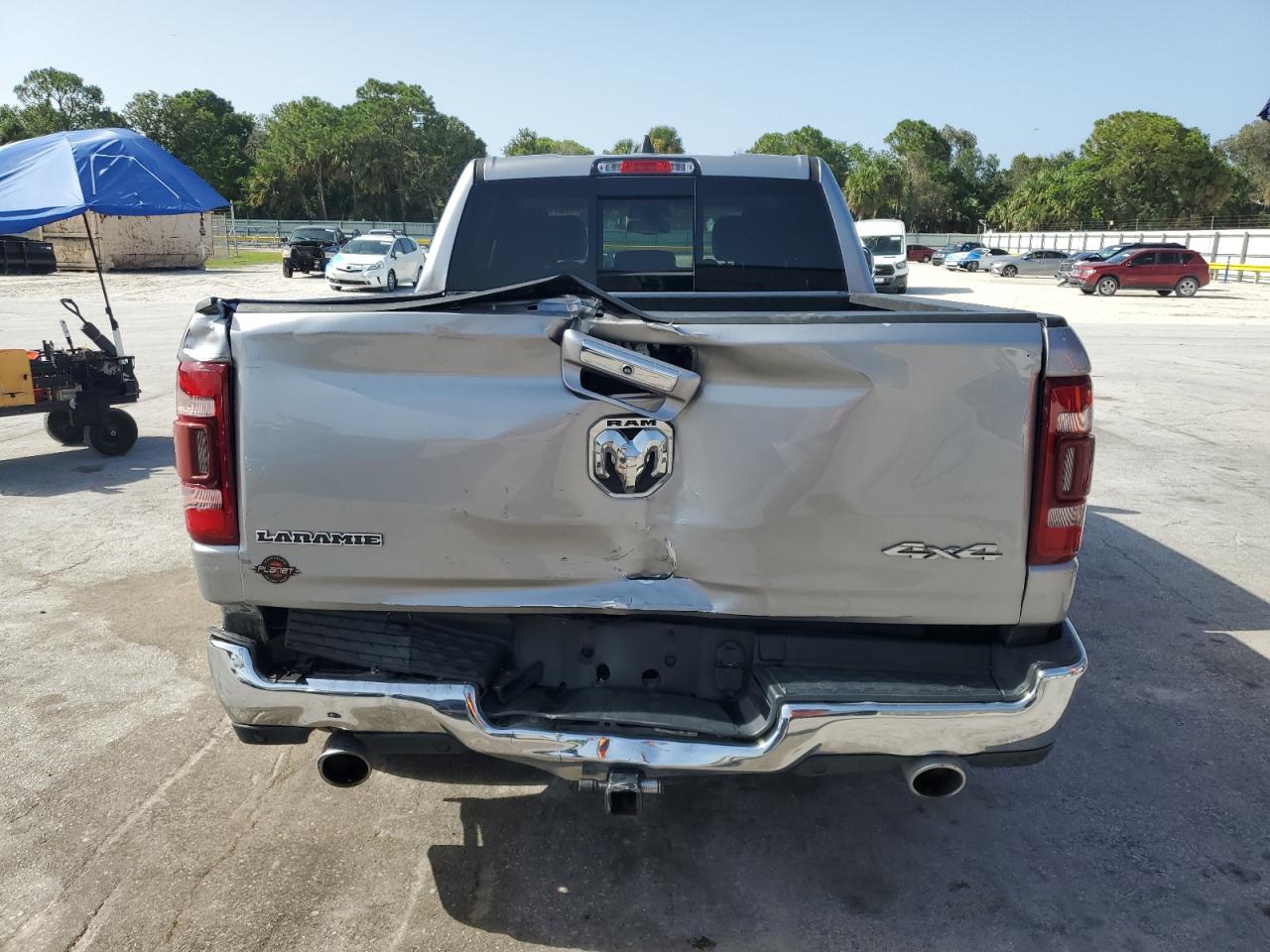 1c6srfrt9kn613472 1C6SRFRT9KN613472 2019 Ram 1500 Laramie