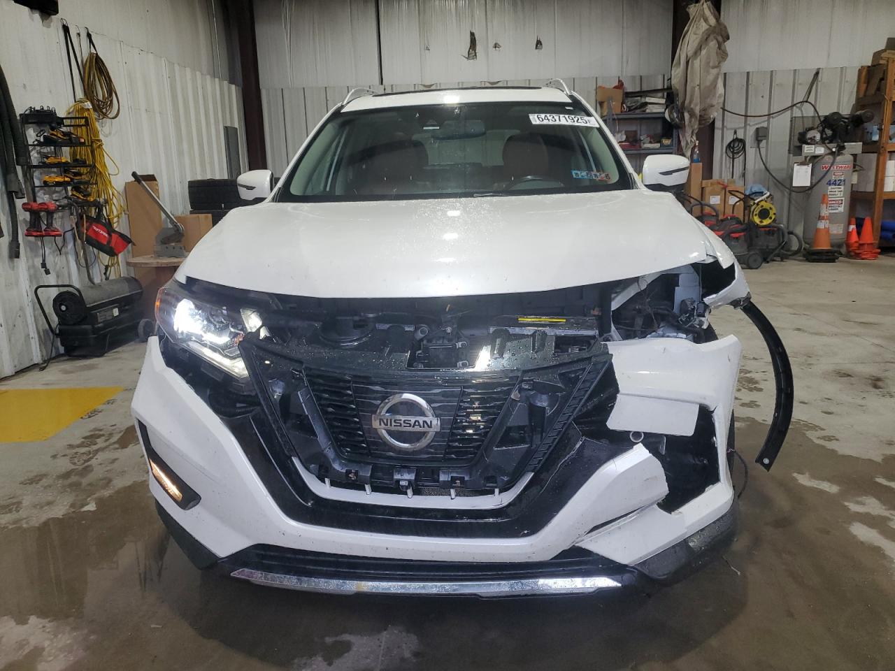 2017 Nissan Rogue S VIN: JN8AT2MVXHW284151 Lot: 64371925