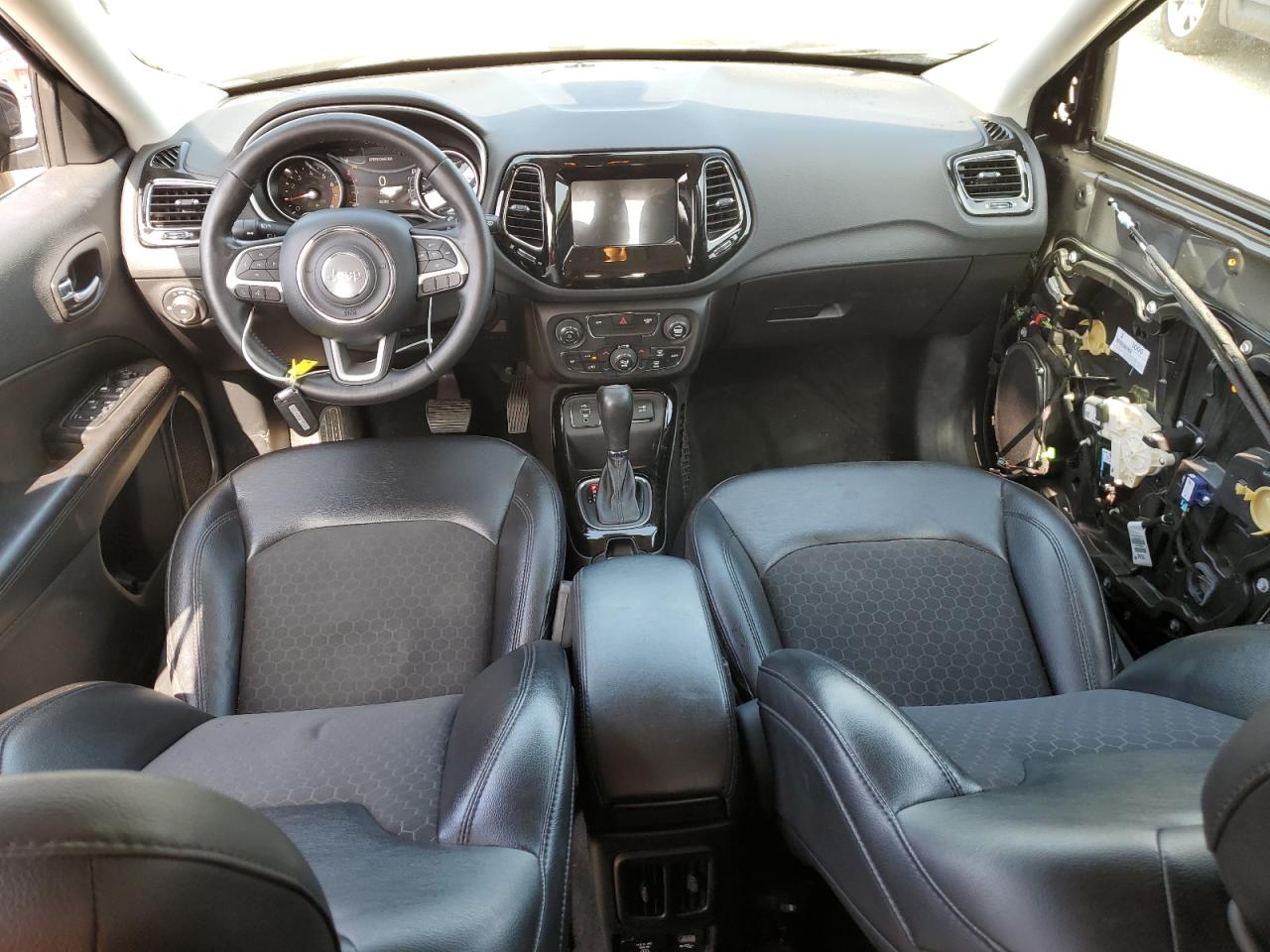 2019 Jeep Compass Latitude VIN: 3C4NJCBB2KT613875 Lot: 64412815