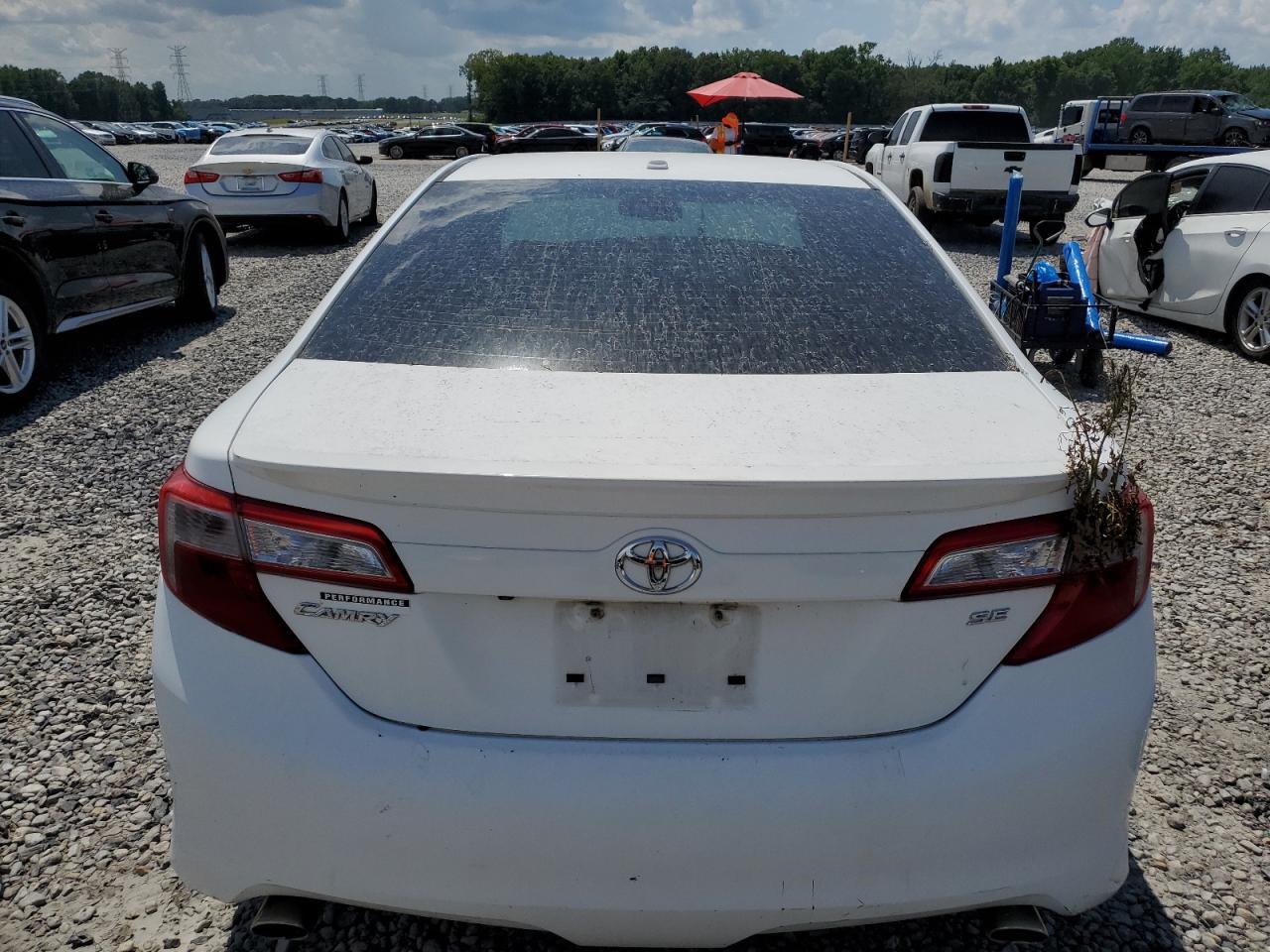 2014 Toyota Camry Se VIN: 4T1BK1FK7EU543830 Lot: 64033895