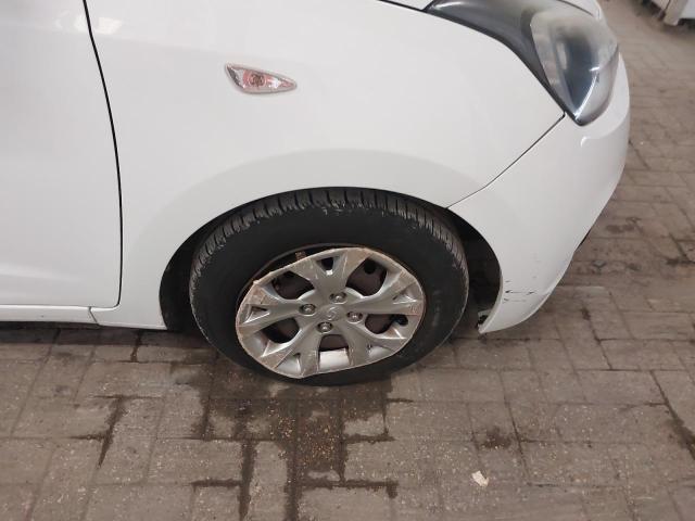 2016 HYUNDAI I10 SE