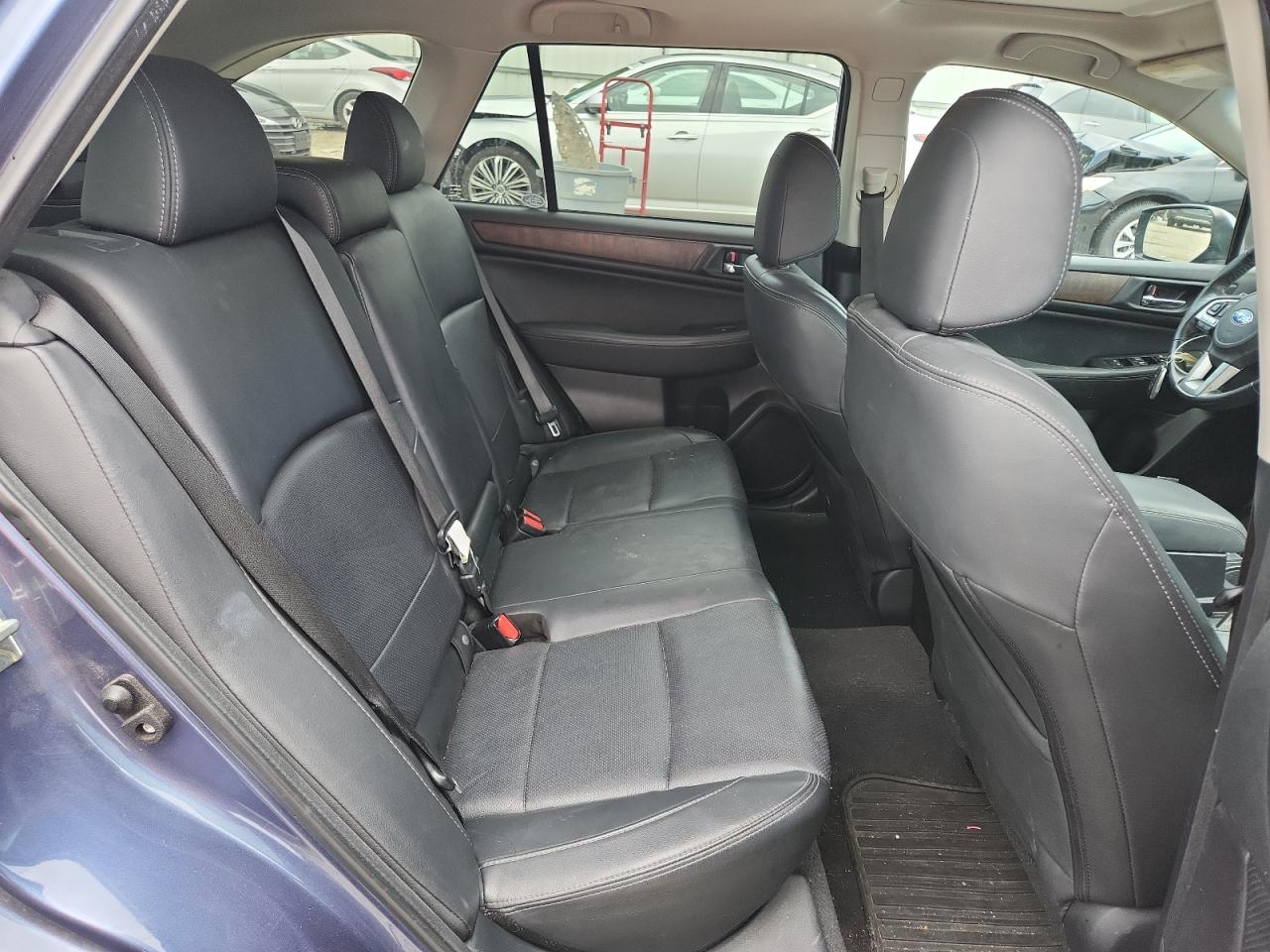 2017 Subaru Outback 2.5I Limited VIN: 4S4BSANC3H3257297 Lot: 64393235