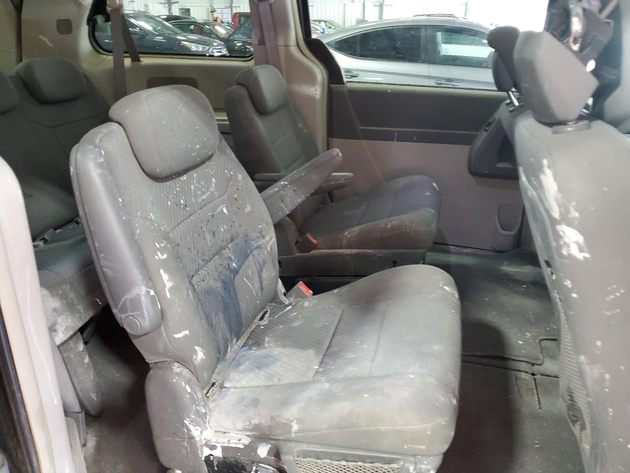 2010 Chrysler Town & Country Touring VIN: 2A4RR5D19AR442144 Lot: 64803965
