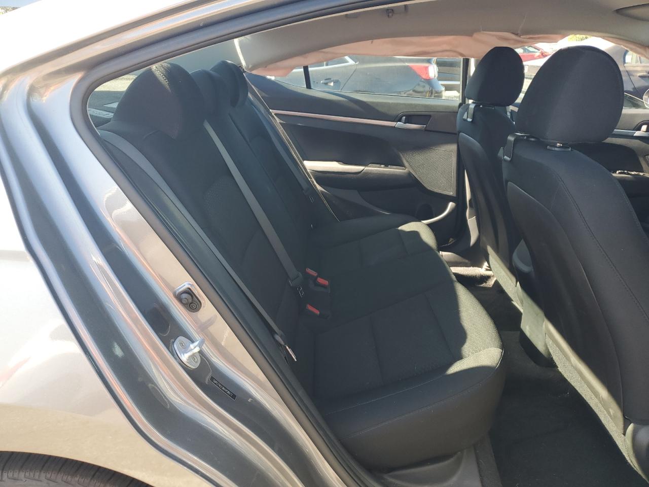 2019 Hyundai Elantra Se VIN: 5NPD74LF0KH458972 Lot: 64074975