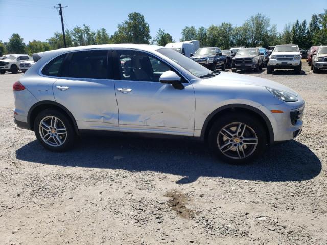  PORSCHE CAYENNE 2016 Серебристый