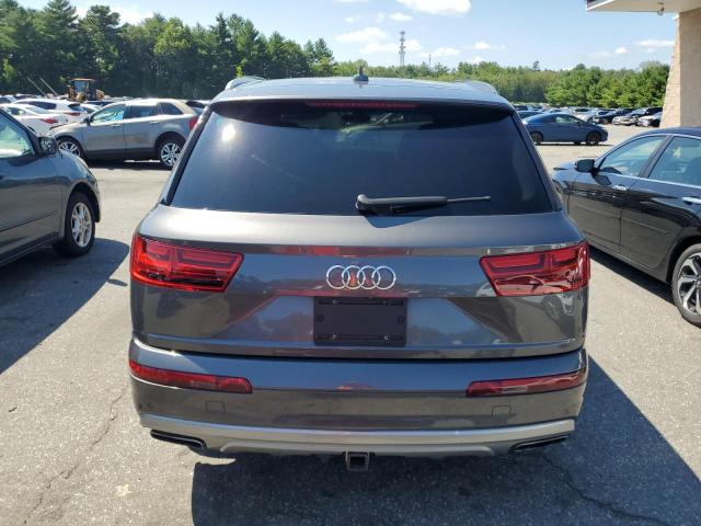  AUDI Q7 2018 Серый