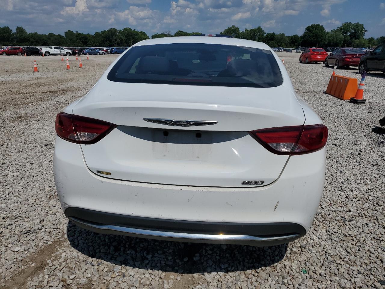 2015 Chrysler 200 Limited VIN: 1C3CCCAB0FN679614 Lot: 64724415