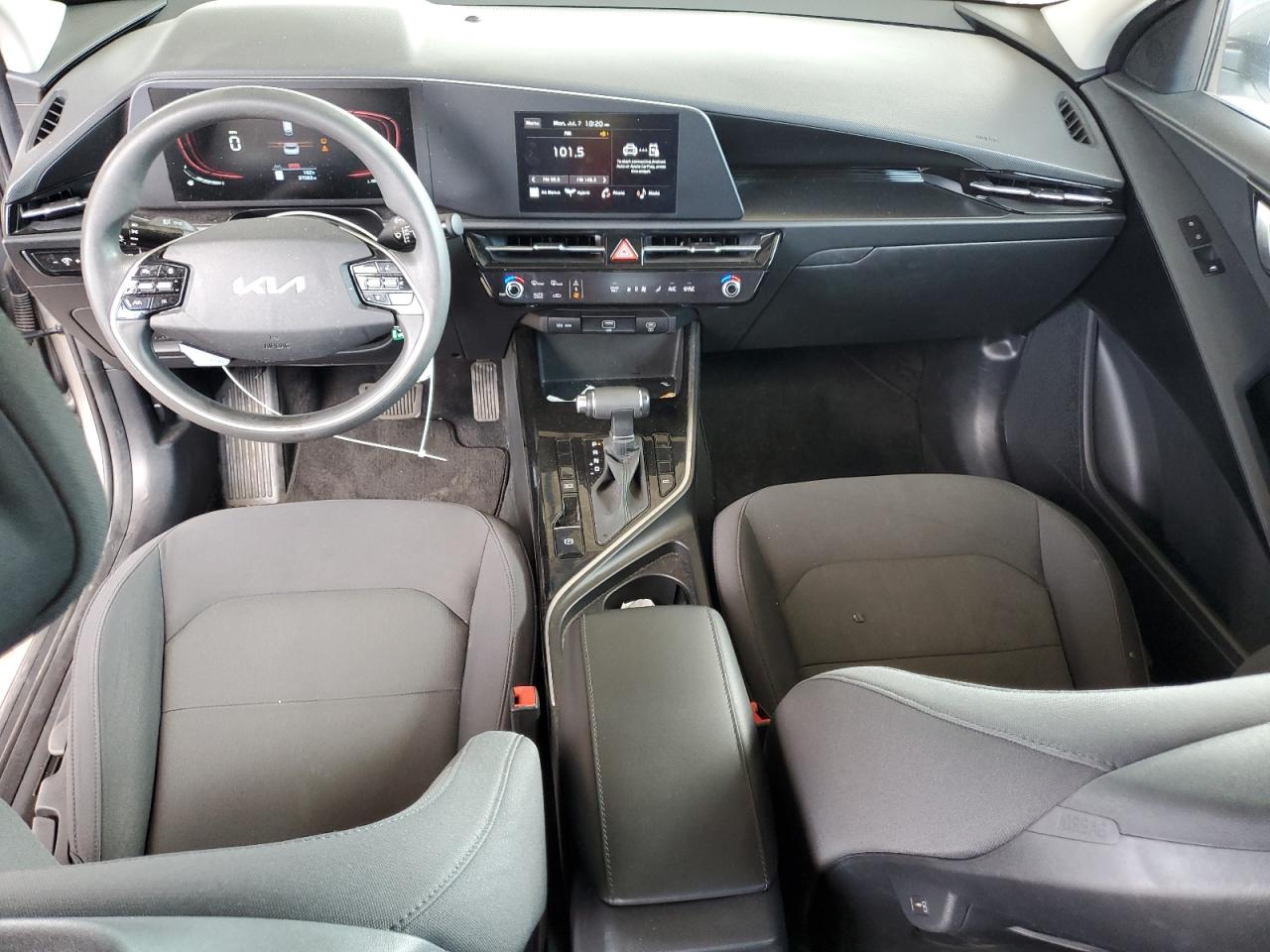 2023 Kia Niro Lx VIN: KNDCP3LE8P5082588 Lot: 63435035