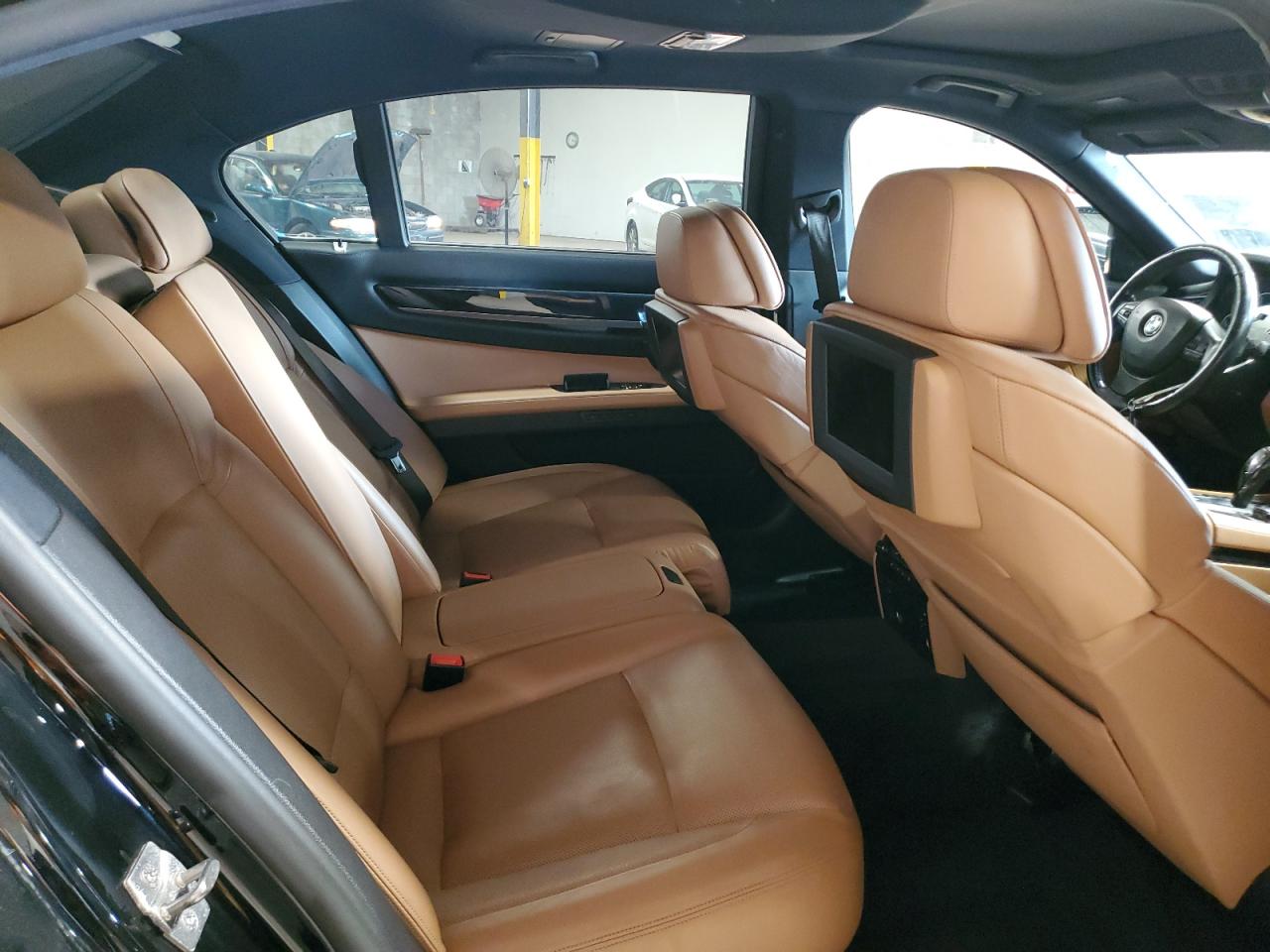 2011 BMW 750 Lxi VIN: WBAKC8C55BC431650 Lot: 64990905