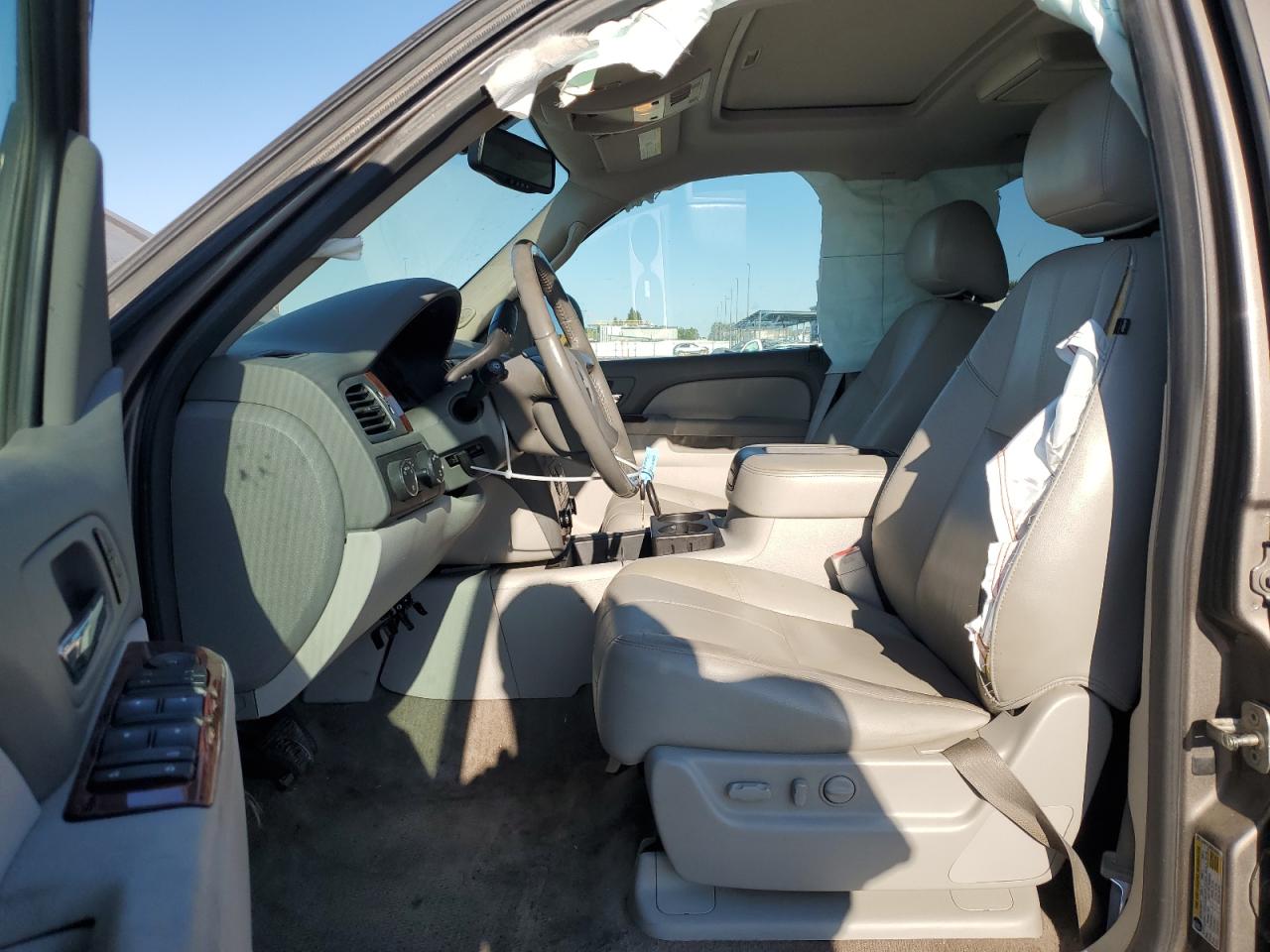 2014 Chevrolet Suburban K1500 Lt VIN: 1GNSKJE79ER194228 Lot: 63344715