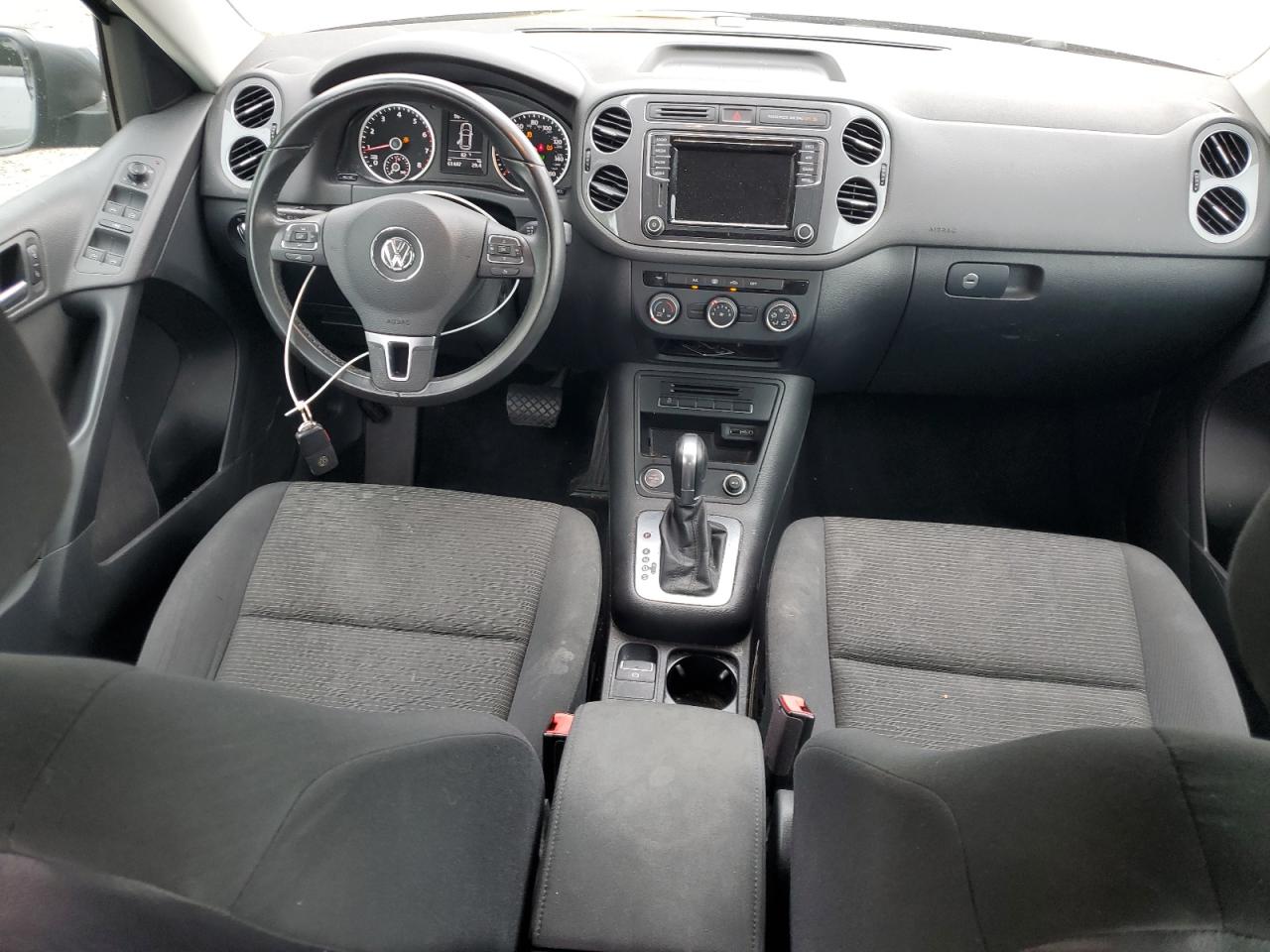 2017 Volkswagen Tiguan S VIN: WVGAV7AX4HK048915 Lot: 63210855