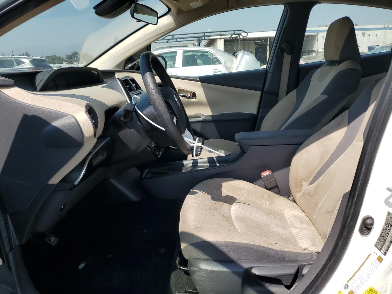 2018 Toyota Prius VIN: JTDKBRFUXJ3074723 Lot: 64808665