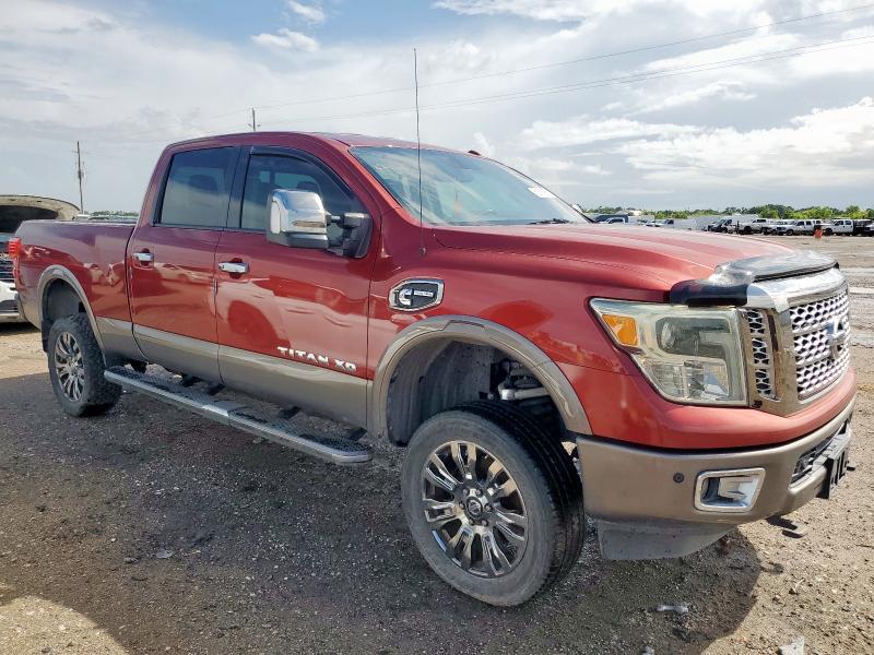 Pickups NISSAN TITAN 2016 Red