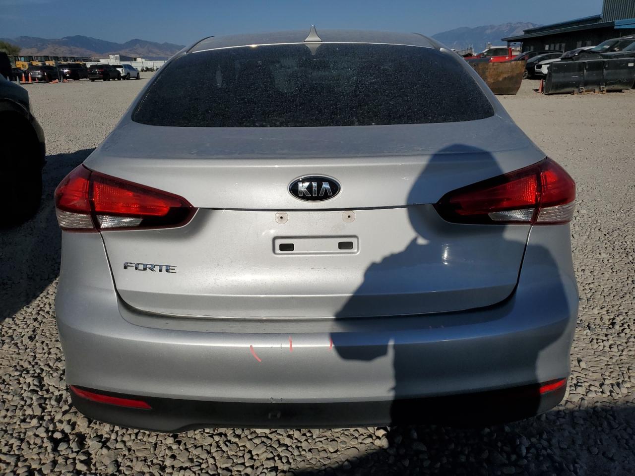 2018 Kia Forte Lx VIN: 3KPFK4A74JE219883 Lot: 66542995