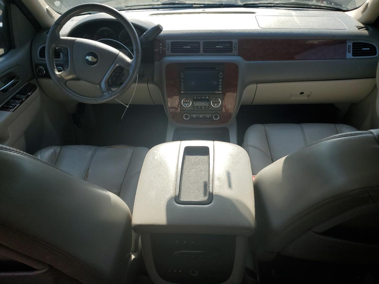 2011 Chevrolet Suburban K1500 Lt VIN: 1GNSKJE30BR370334 Lot: 65003225