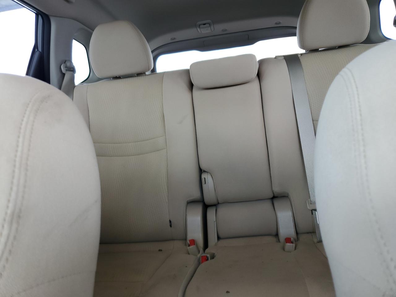 2015 Nissan Rogue S VIN: 5N1AT2MT0FC917647 Lot: 65637715