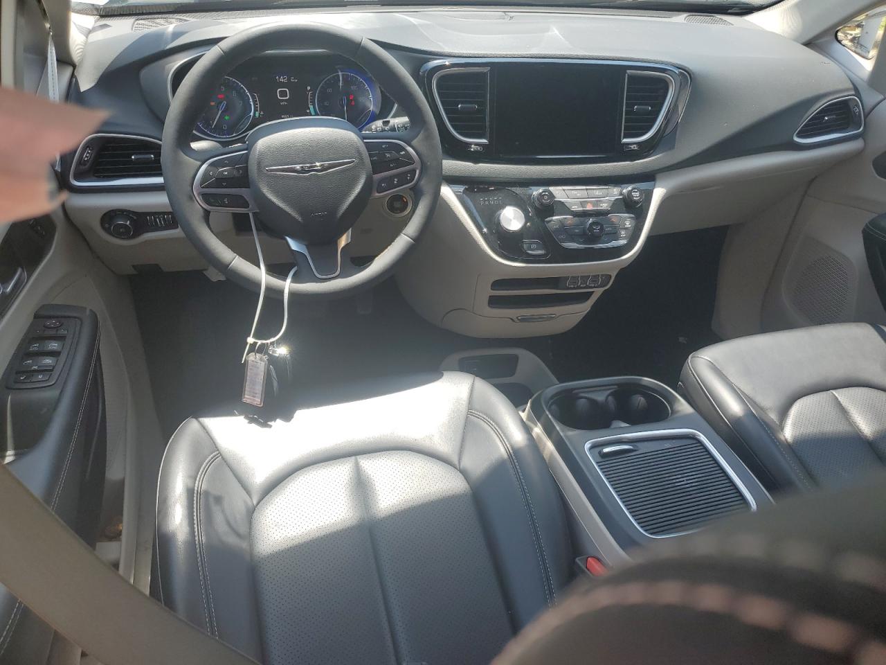 2023 Chrysler Pacifica Touring L VIN: 2C4RC1BGXPR612723 Lot: 63251905