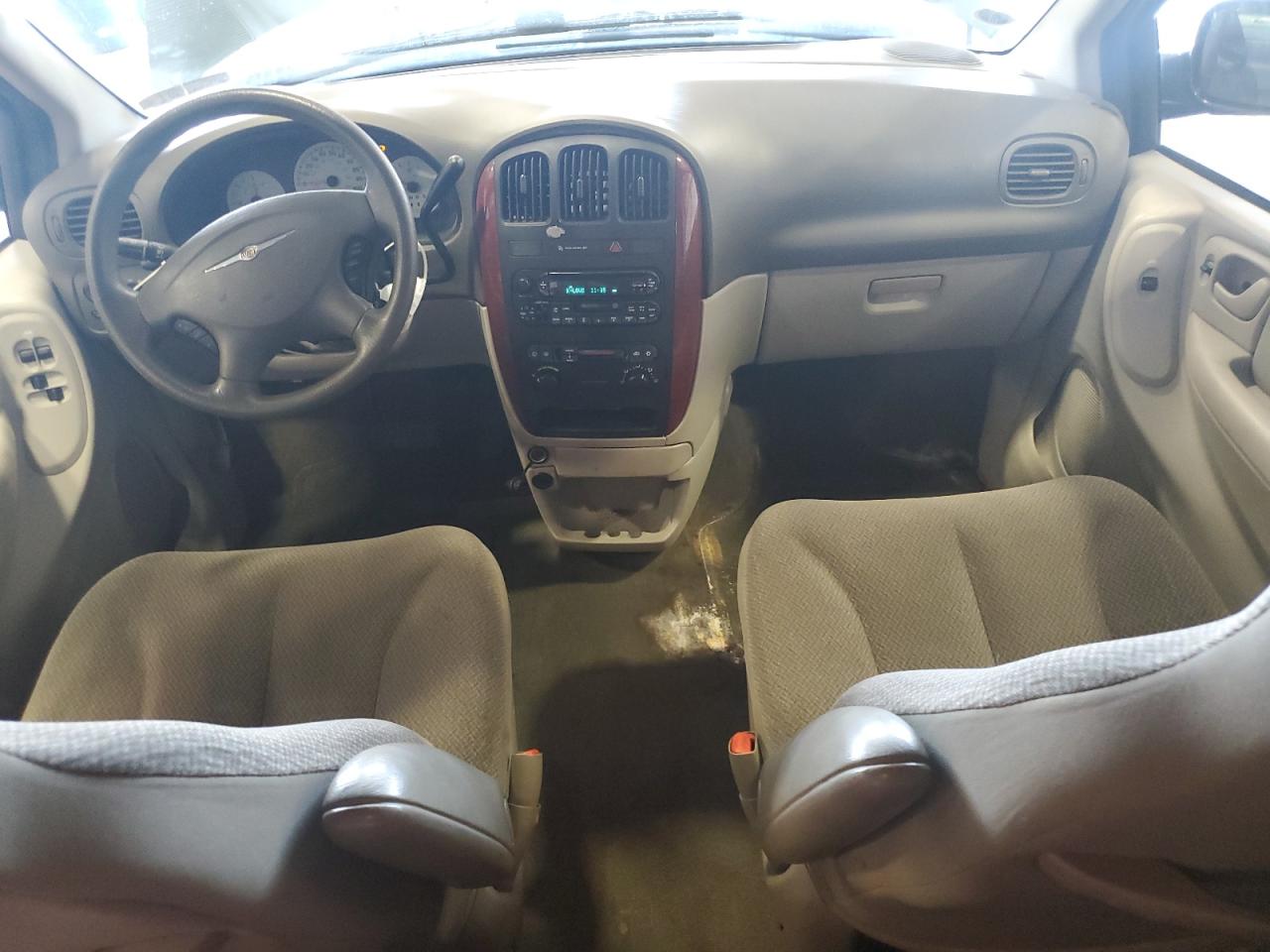 2005 Chrysler Town & Country VIN: 1C4GP45R25B318979 Lot: 64759635