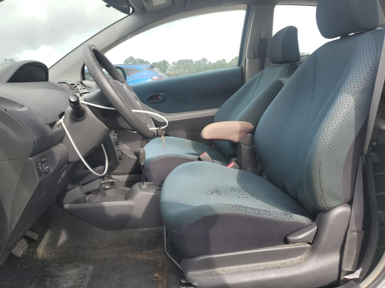 2008 Toyota Yaris VIN: JTDJT923185205574 Lot: 64565325