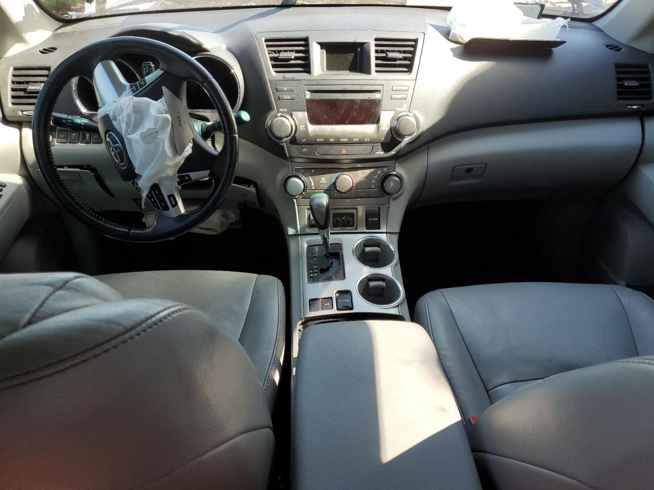 5TDZK3EH4CS052945 2012 Toyota Highlander Base