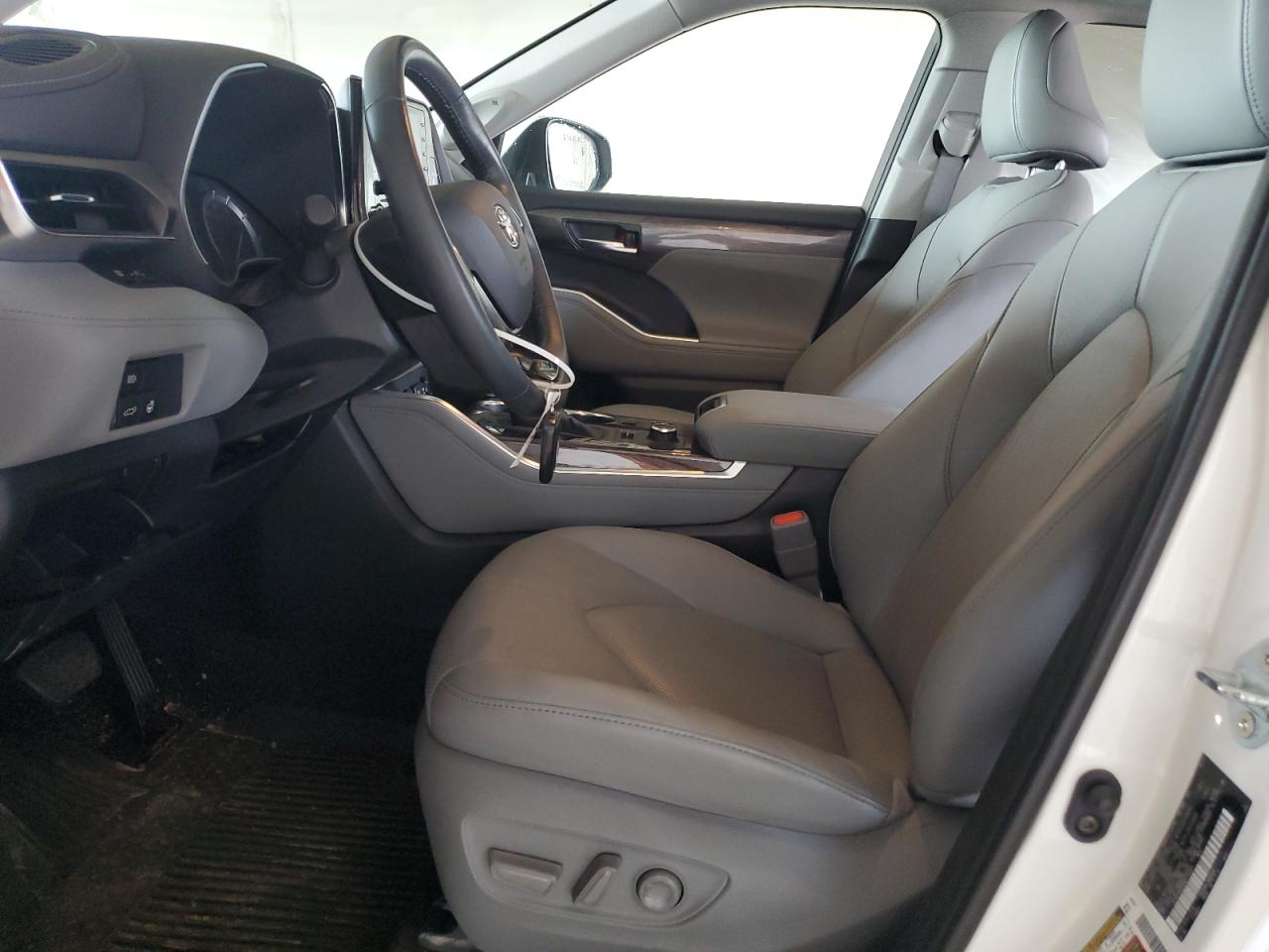 2021 Toyota Highlander Limited VIN: 5TDDZRBH0MS111584 Lot: 63090345