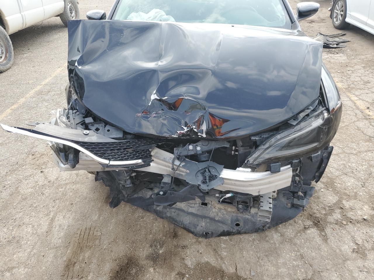 2015 Chrysler 200 Limited VIN: 1C3CCCAB4FN598681 Lot: 64635865