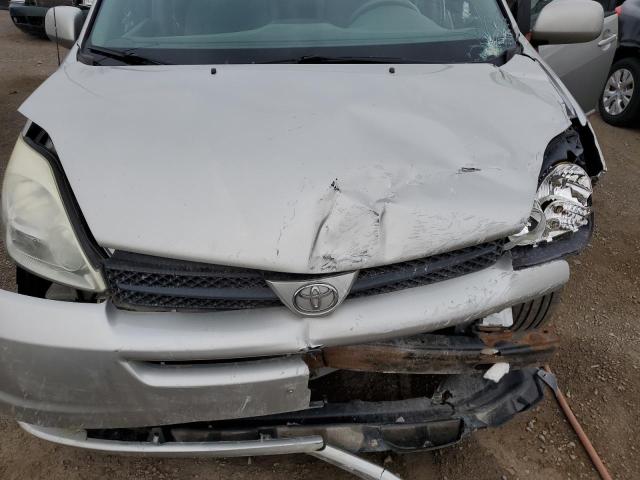 2004 TOYOTA SIENNA CE  