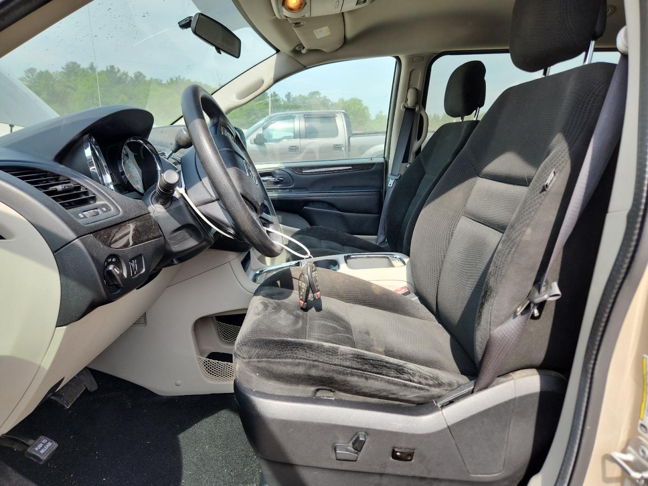 2016 Dodge Grand Caravan Sxt VIN: 2C4RDGCG1GR169165 Lot: 64621455