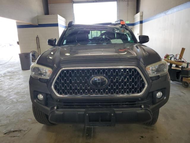  TOYOTA TACOMA 2018 Gray