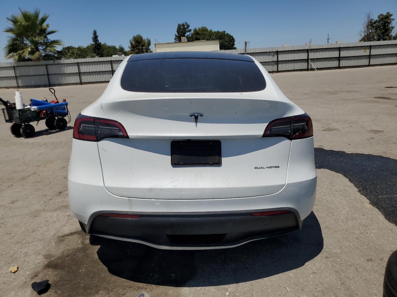 2023 Tesla Model Y VIN: 7SAYGDEE7PA027850 Lot: 62414425