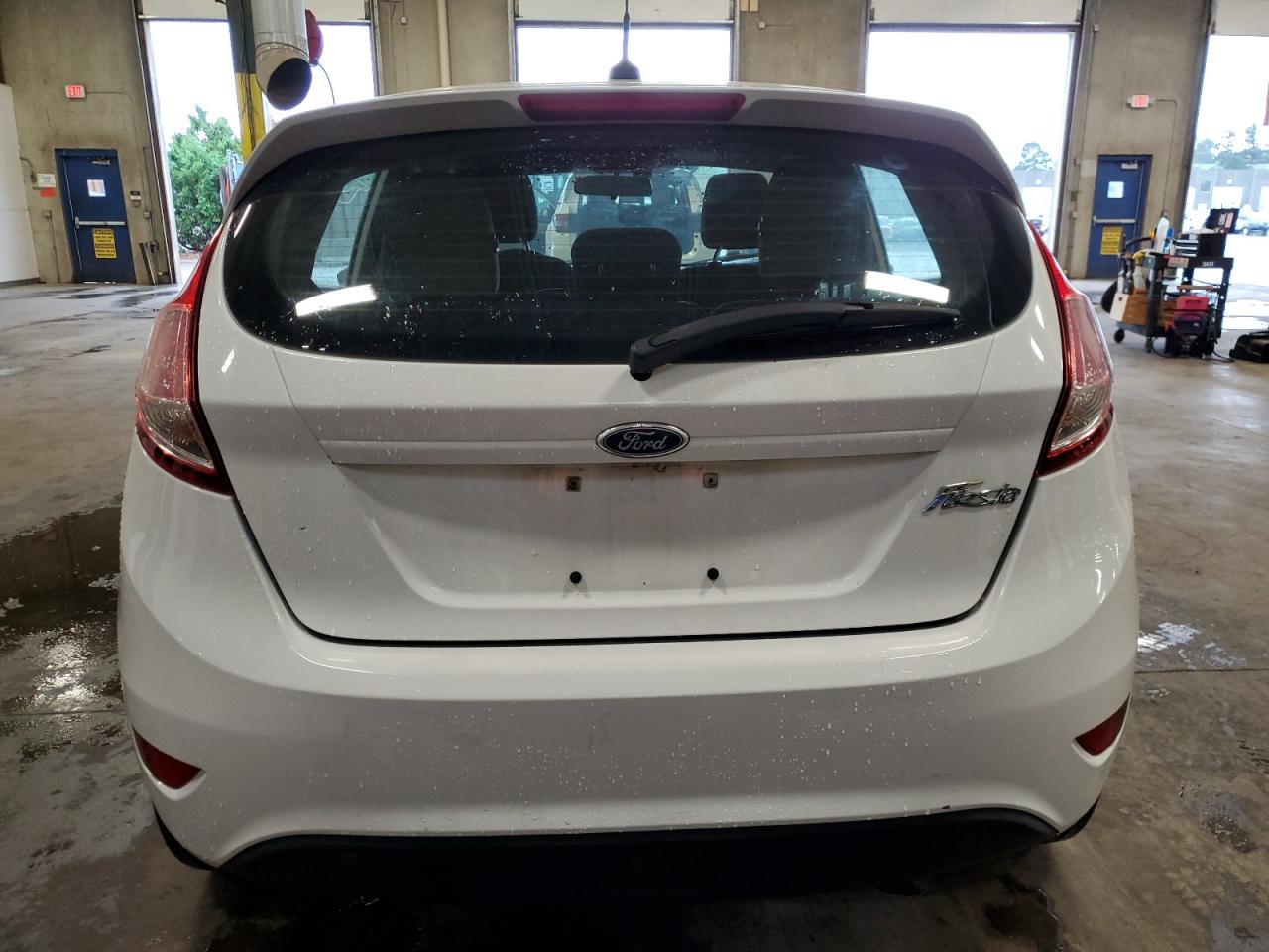 3FADP4TJ5GM136498 2016 Ford Fiesta S