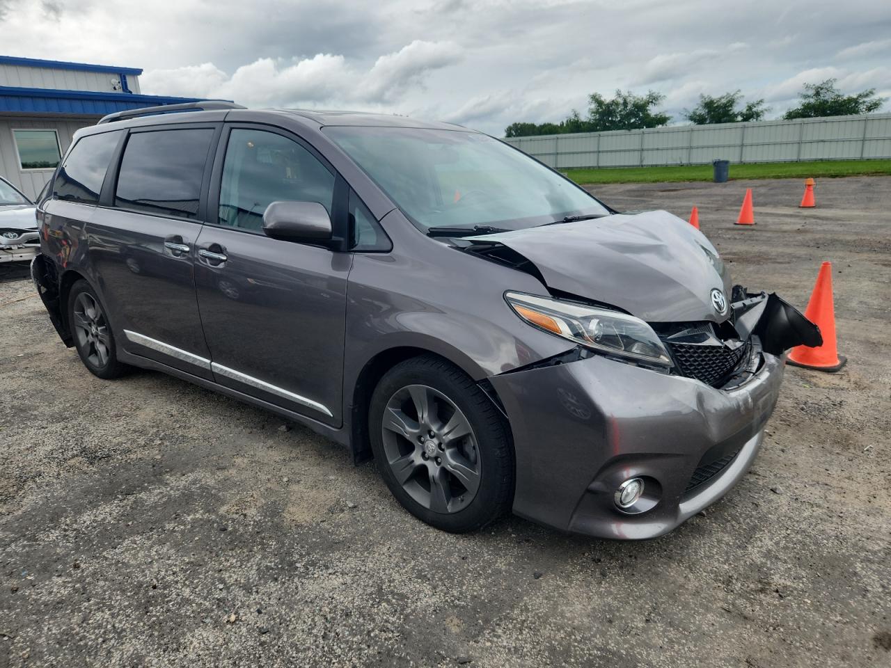 2016 Toyota Sienna Se VIN: 5TDXK3DC4GS749857 Lot: 66204925