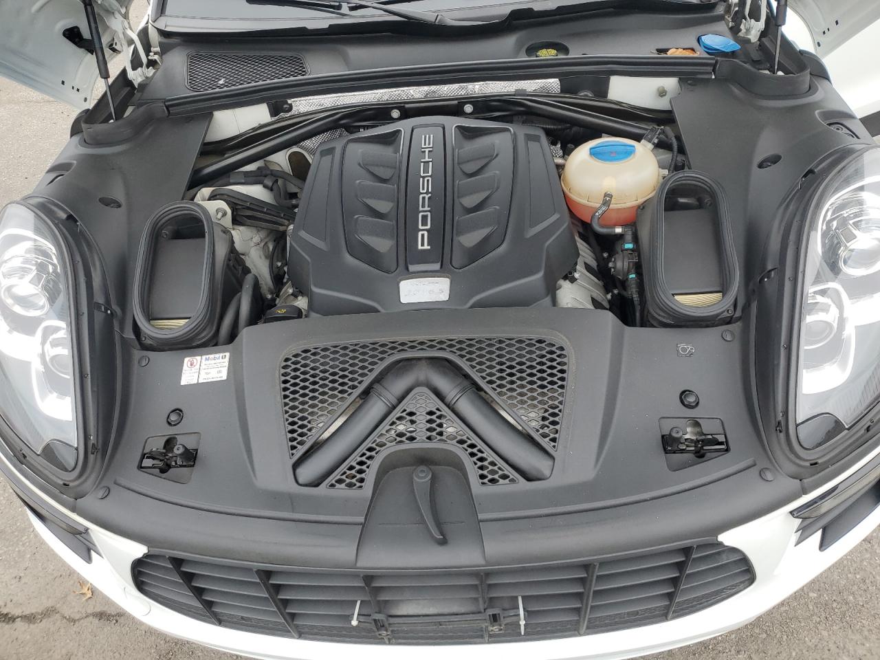 2015 Porsche Macan S VIN: WP1AB2A54FLB50168 Lot: 63098095