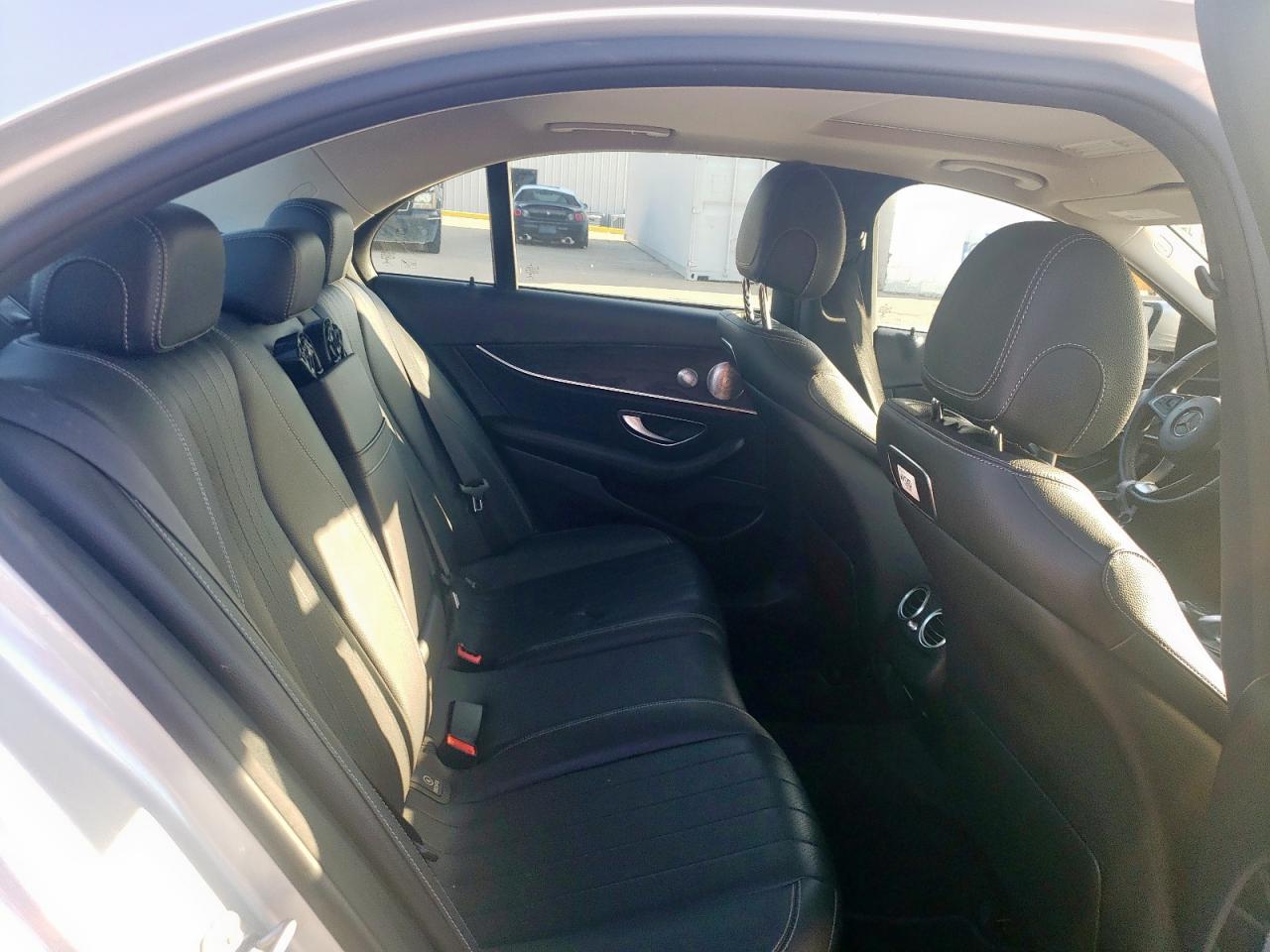 2018 Mercedes-Benz E 300 VIN: WDDZF4JB9JA430429 Lot: 64252305