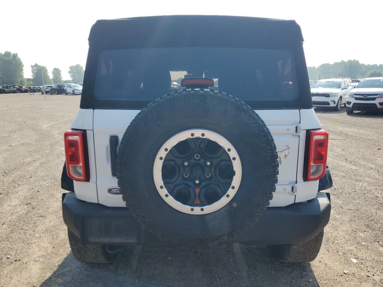 2023 Ford Bronco Base VIN: 1FMEE5DP4PLC08818 Lot: 64432395