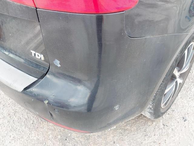 2011 VOLKSWAGEN TOURAN SE