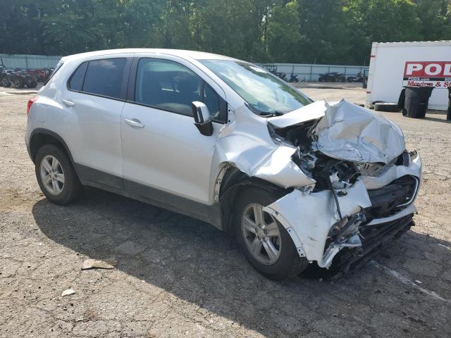  CHEVROLET TRAX 2022 Srebrny