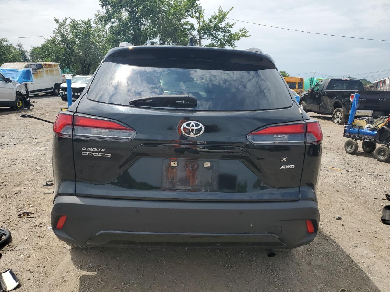 2023 Toyota Corolla Cross Xle VIN: 7MUDAABG8PV069899 Lot: 65247705