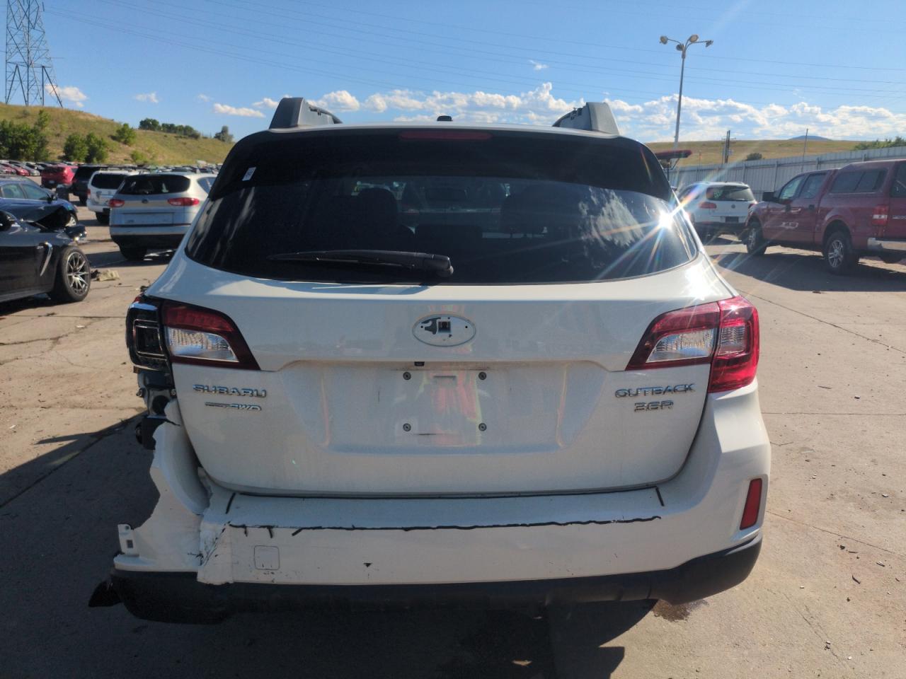 2015 Subaru Outback 3.6R Limited VIN: 4S4BSENC0F3272392 Lot: 63012665