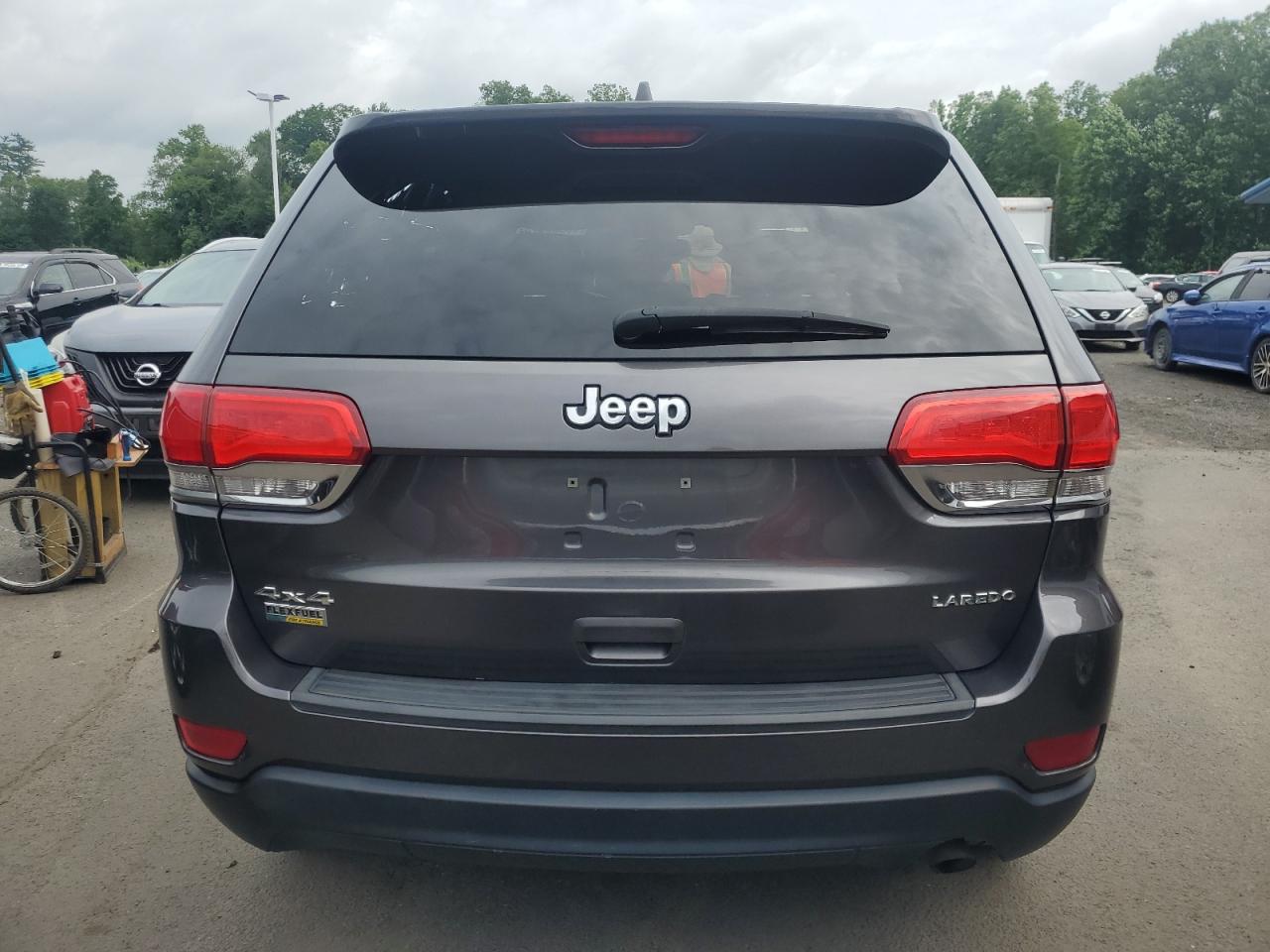 2015 Jeep Grand Cherokee Laredo VIN: 1C4RJFAG1FC864856 Lot: 65399675
