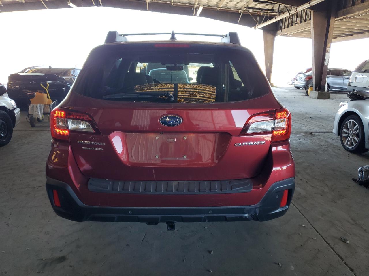 2018 Subaru Outback 2.5I Limited VIN: 4S4BSANC1J3375371 Lot: 64062545